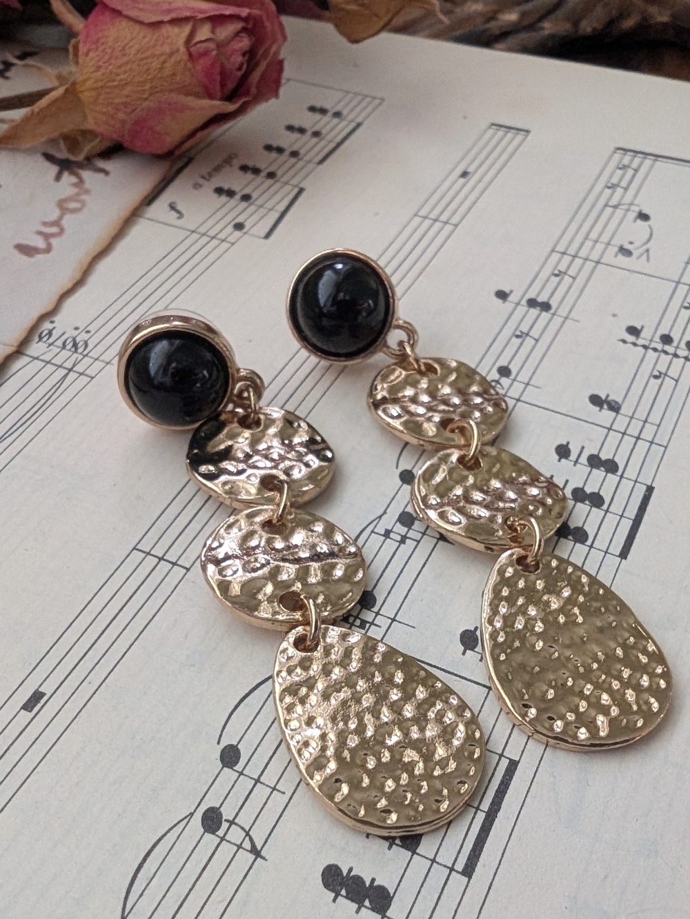 Elegant Gold Drop Earrings with Black Cabochon